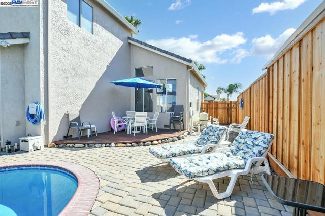 2218 Newport Ct., Discovery Bay CA: https://media.crmls.org/mediaz/dade9783-8125-4c43-9760-dbb301e0b07a.jpg