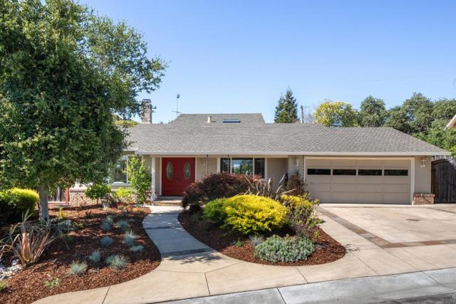 881 Highlands Circle, Los Altos CA: https://media.crmls.org/mediaz/dade9cfe-e800-45fc-8302-3bc6a38dfac5.jpg