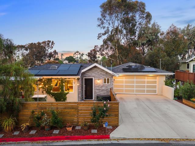 4865 39th Street, San Diego CA: https://media.crmls.org/mediaz/dadf6bd9-2d19-4a28-a137-dde5ab068b40.jpg