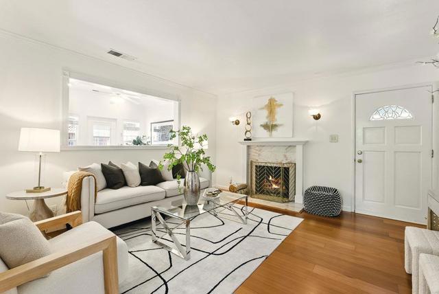 511 Marine View Avenue, Belmont CA: https://media.crmls.org/mediaz/dadfdf4c-1b75-4906-9aae-18dde3cd2a1c.jpg