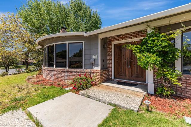 445 Marks Drive, Hollister CA: https://media.crmls.org/mediaz/dae0172f-2320-4aed-ac1b-cd8c85306465.jpg