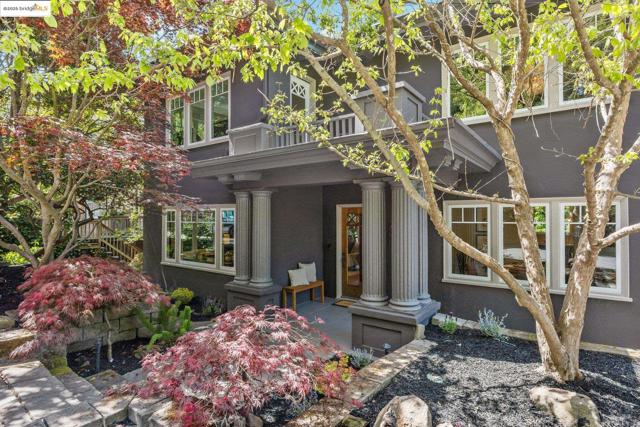 733 Carlston Ave., Oakland CA: https://media.crmls.org/mediaz/dae060d5-0471-4fc0-b1f1-04e5f54b4e58.jpg