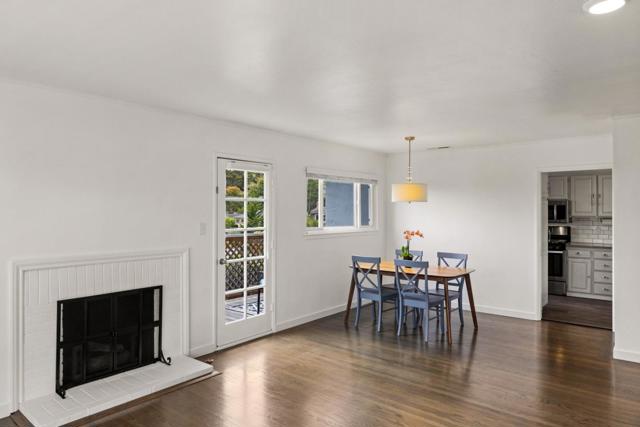 604 Mar Vista Drive, Monterey CA: https://media.crmls.org/mediaz/dae0ae01-9f9a-421f-97c2-a64289dc685f.jpg