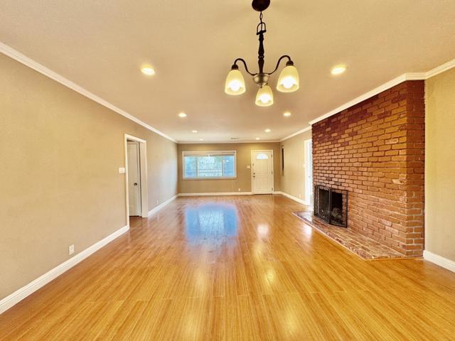 3801 Pacific Boulevard, San Mateo CA: https://media.crmls.org/mediaz/dae1f3ee-59ae-42ac-abc8-4b1b8bcb0935.jpg