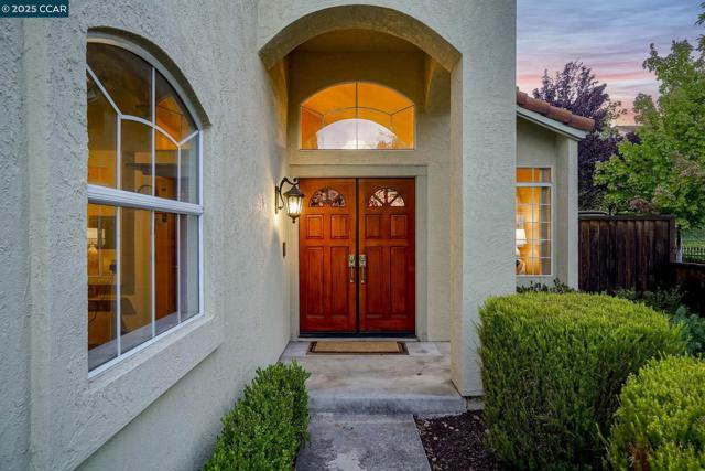 2120 Goldenrod Lane, San Ramon CA: https://media.crmls.org/mediaz/dae2495a-4b49-4125-b3fd-aebee1b9e6a1.jpg