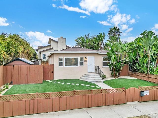 4725 Saratoga Avenue, San Diego CA: https://media.crmls.org/mediaz/dae26e0b-ae75-4e8d-9122-c90d77c837c8.jpg
