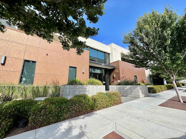 45349 Tom Blalock Street, Fremont CA: https://media.crmls.org/mediaz/dae55809-5d60-4888-b0ba-3392e52bb980.jpg