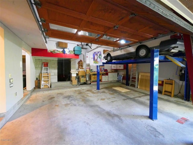 2442 Valley Meadow Drive, Oak View CA: https://media.crmls.org/mediaz/dae5ccc8-6afd-4be1-b3e2-a0f164db2906.jpg
