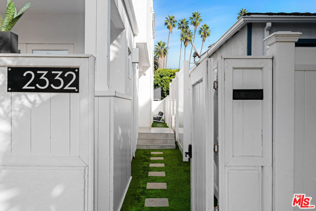 2332 Ocean Avenue photo 2