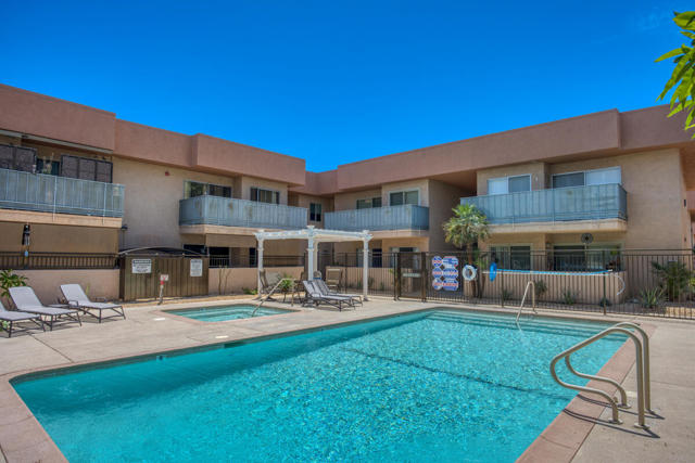 400 N Sunrise Way, Palm Springs CA: https://media.crmls.org/mediaz/dae61764-175e-4cfe-bc9d-a3b0dc9a4a74.jpg