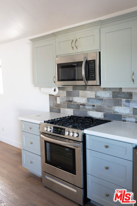 932 W Crestwood Street, San Pedro CA: https://media.crmls.org/mediaz/dae68518-b6d9-4acb-b6b6-62cba7369614.jpg