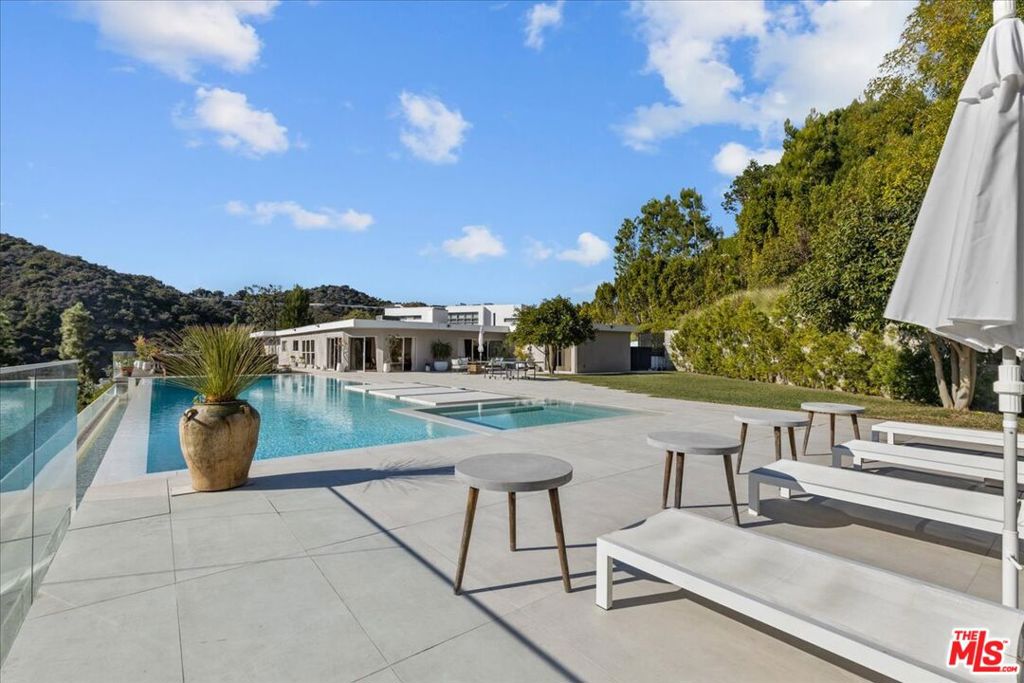 MLS #25616855 image #27