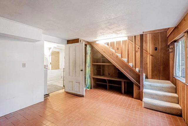 0 Big Tree Way, Woodside CA: https://media.crmls.org/mediaz/dae77500-5cd8-4c9f-bdb3-3915d5be82b6.jpg