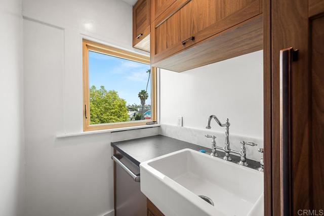 4608 Georgia St, San Diego CA: https://media.crmls.org/mediaz/dae94024-fcc6-405d-a990-253f645adb74.jpg