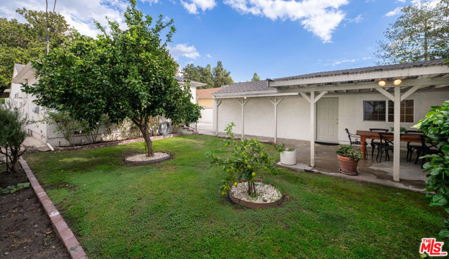 217 North Griffith Park Drive photo 26