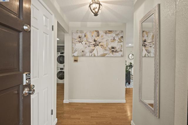 21071 Gary Dr, Hayward CA: https://media.crmls.org/mediaz/daebcbb8-592e-4c2e-b1f7-5a351b8e6fb7.jpg