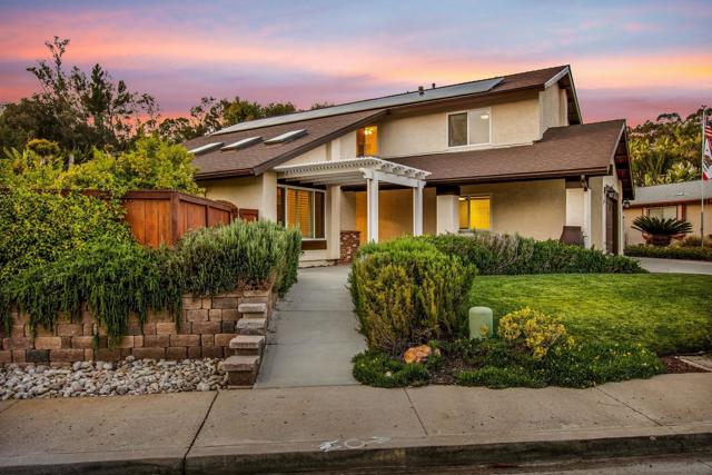 12216 Riesling Ct, San Diego CA: https://media.crmls.org/mediaz/daed8bbb-bdc2-404b-a997-2f8d2689a9ef.jpg