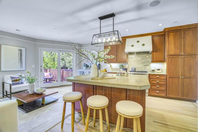 430 26th Avenue, San Mateo CA: https://media.crmls.org/mediaz/daeda49f-c079-4785-8163-4d5b20289842.jpg