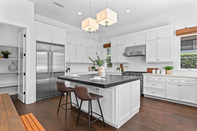 42059 Vinha Way, Fremont CA: https://media.crmls.org/mediaz/daedc246-c823-4784-9a31-4fdc67b70723.jpg