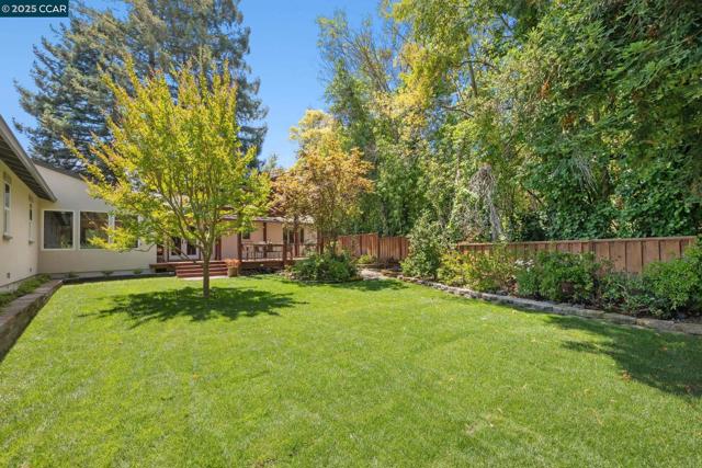 312 Soule Ave, Pleasant Hill CA: https://media.crmls.org/mediaz/daee560f-789c-4aac-a374-2658abd20860.jpg
