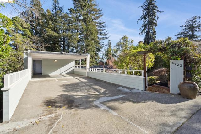 Image 16 of 58 For 5922 Bruns Ct