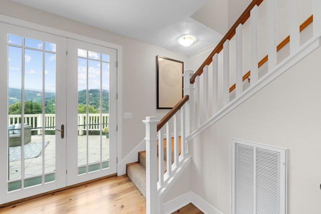 18101 Idylwild Road, Los Gatos CA: https://media.crmls.org/mediaz/daef55a8-d277-4d0a-b95c-a5fef4cbacc4.jpg