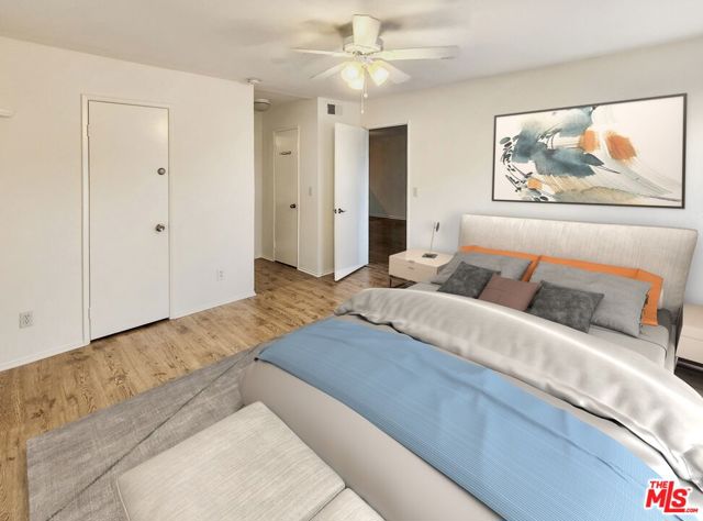 1940 N Highland Avenue, Los Angeles CA: https://media.crmls.org/mediaz/daf02f08-81b0-4e4c-9853-5cd8e78ba51f.jpg