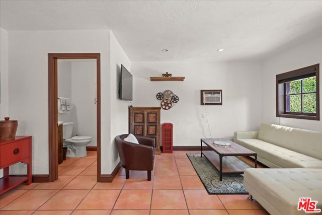 6119 Del Valle Drive, Los Angeles CA: https://media.crmls.org/mediaz/daf0357c-ba27-430c-9a36-6e41d0be0454.jpg