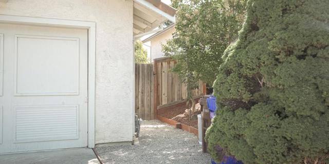 5486 Deer Run Drive, El Sobrante CA: https://media.crmls.org/mediaz/daf075b0-e097-4f26-8506-ddff01f03698.jpg