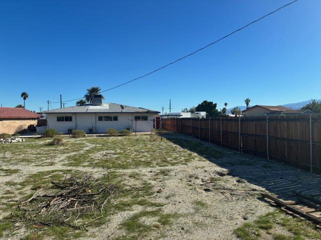 550 W Sunview Avenue, Palm Springs CA: https://media.crmls.org/mediaz/daf1032a-0be0-4c32-b957-f689c6233a5f.jpg