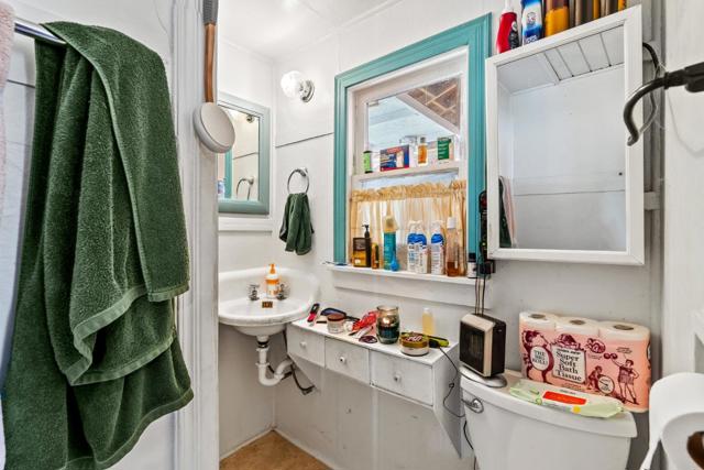 1430 Merrill Street, Santa Cruz CA: https://media.crmls.org/mediaz/daf2685d-ac99-4546-84b4-094f8002cf2e.jpg