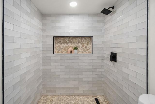 Detail Gallery Image 21 of 42 For 4152 Epsilon St, San Diego,  CA 92113 - 3 Beds | 2 Baths