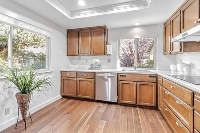 8344 Riesling Way, San Jose CA: https://media.crmls.org/mediaz/daf3bca2-6487-4a75-9764-df02af903a01.jpg