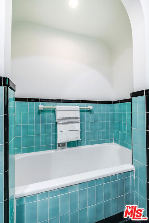 3137 Lindo Street, Los Angeles CA: https://media.crmls.org/mediaz/daf41030-5aed-4fcc-8f51-b14be14fd700.jpg