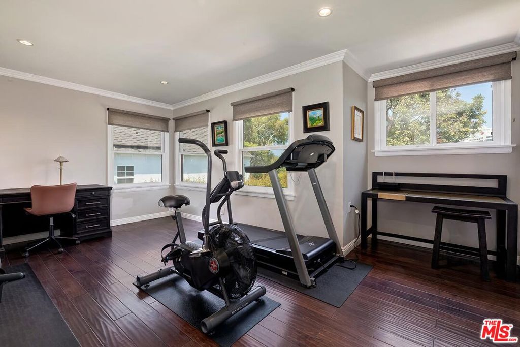 MLS #25602747 image #30