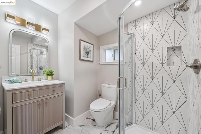 1555 Terry Way, Pleasant Hill CA: https://media.crmls.org/mediaz/daf568ff-999e-4b92-a78b-49681502c43b.jpg
