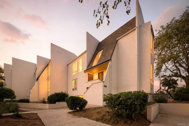 3230 Ashford Street, San Diego CA: https://media.crmls.org/mediaz/daf574f3-f1b9-4136-be84-f9edcf466197.jpg