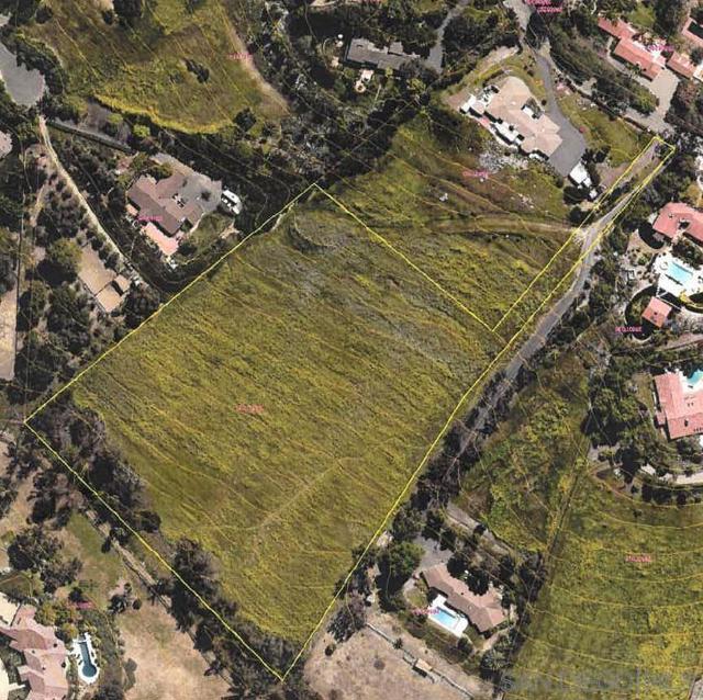 5470 La Crescenta, Rancho Santa Fe CA: https://media.crmls.org/mediaz/daf5880a-5aa5-4c27-9de5-67e67ed90615.jpg