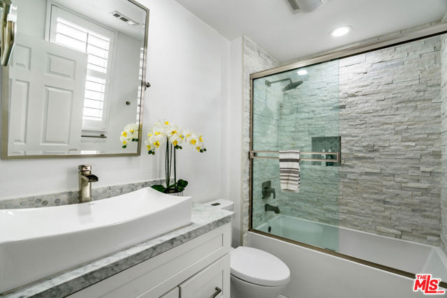 5734 Celedon, Playa Vista CA: https://media.crmls.org/mediaz/daf6d555-2a62-40fd-aaa1-14f9c54abc91.jpg