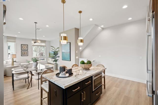 985 Harcot Court, San Jose CA: https://media.crmls.org/mediaz/daf862f3-172a-44ba-b8ec-d106fbb9fd89.jpg