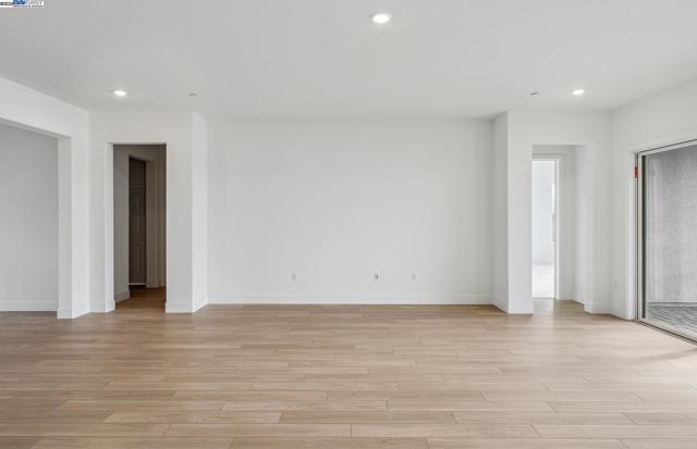 17685 Brightwood Avenue, Lathrop CA: https://media.crmls.org/mediaz/daf898cd-a287-4180-8860-43d2d9972fc3.jpg