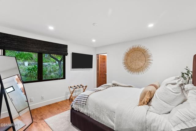 31460 Glenbridge Road, Westlake Village CA: https://media.crmls.org/mediaz/daf8998c-5ad4-4f10-931e-1c40fd0f5e61.jpg