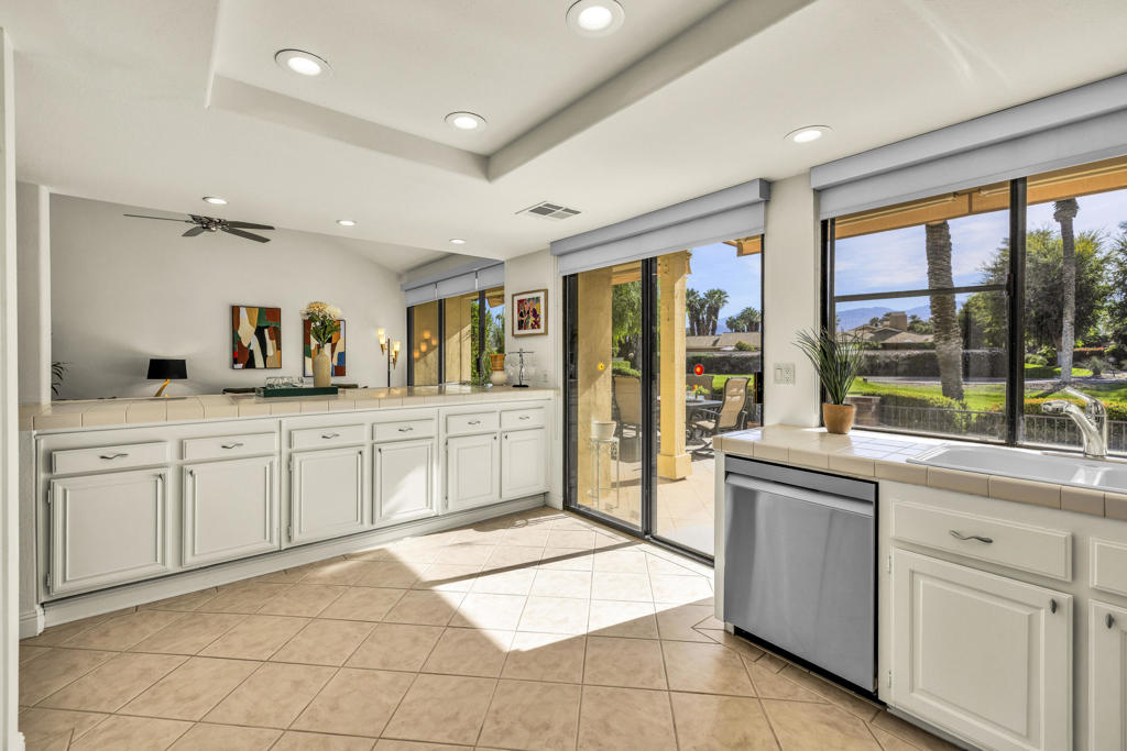 MLS #219138314DA image #14