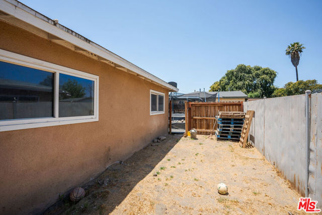 1408 W Olive Street, San Bernardino CA: https://media.crmls.org/mediaz/daf8bd0d-91a7-4f98-a19a-c05f53300c97.jpg