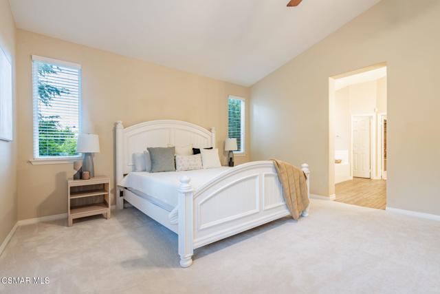 535 Winncastle Street, Simi Valley CA: https://media.crmls.org/mediaz/daf95753-c337-4a09-b6c0-1f4a2e2fecc7.jpg