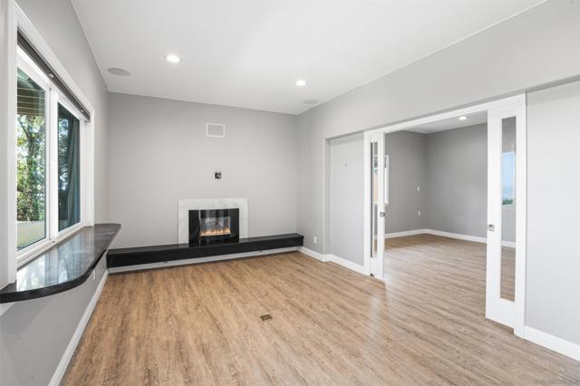 3539 Mount Laurence Dr, San Diego CA: https://media.crmls.org/mediaz/daf9e7ef-ee32-47de-89e7-de3cdf86f732.jpg