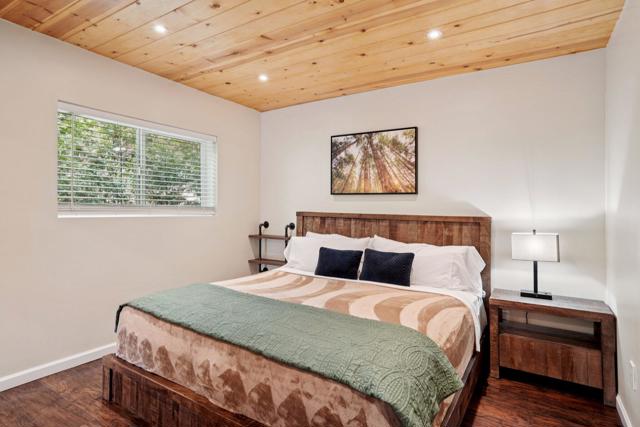 24918 Fern Valley Road, Idyllwild CA: https://media.crmls.org/mediaz/dafb0eaa-dfb1-4052-b572-105ed7066020.jpg