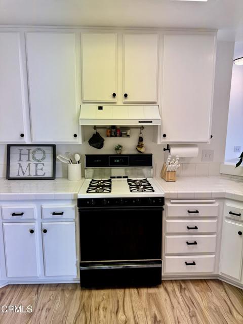 Detail Gallery Image 11 of 30 For 2184 Blackberry Cir, Oxnard,  CA 93036 - 2 Beds | 2 Baths