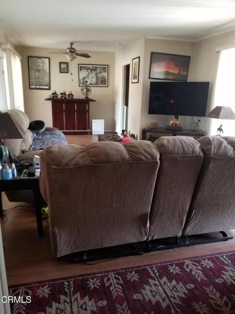 431 Eva Street, Ventura CA: https://media.crmls.org/mediaz/dafbb37d-2c3f-4429-a789-023e63794f57.jpg