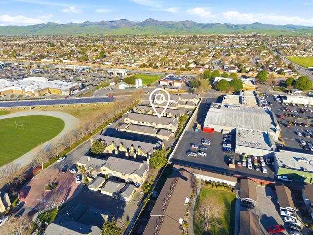 251 Gibson Drive, Hollister CA: https://media.crmls.org/mediaz/dafbbed8-a5b7-4ca6-bdd9-29227ac2eba2.jpg